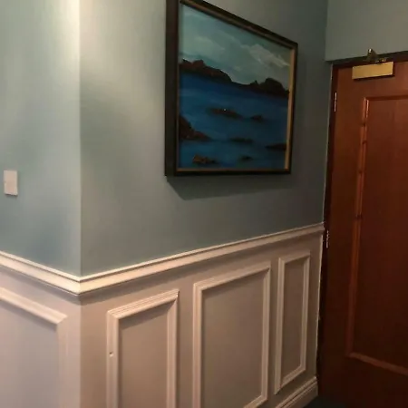 Sandy Cove Sea Views Free Wifi Netflix Luxurious 아파트 번드런