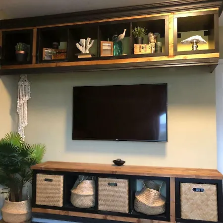 Sandy Cove Sea Views Free Wifi Netflix Luxurious 번드런