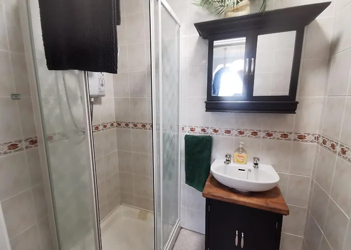 Sandy Cove Sea Views Free Wifi Netflix Luxurious Apartament